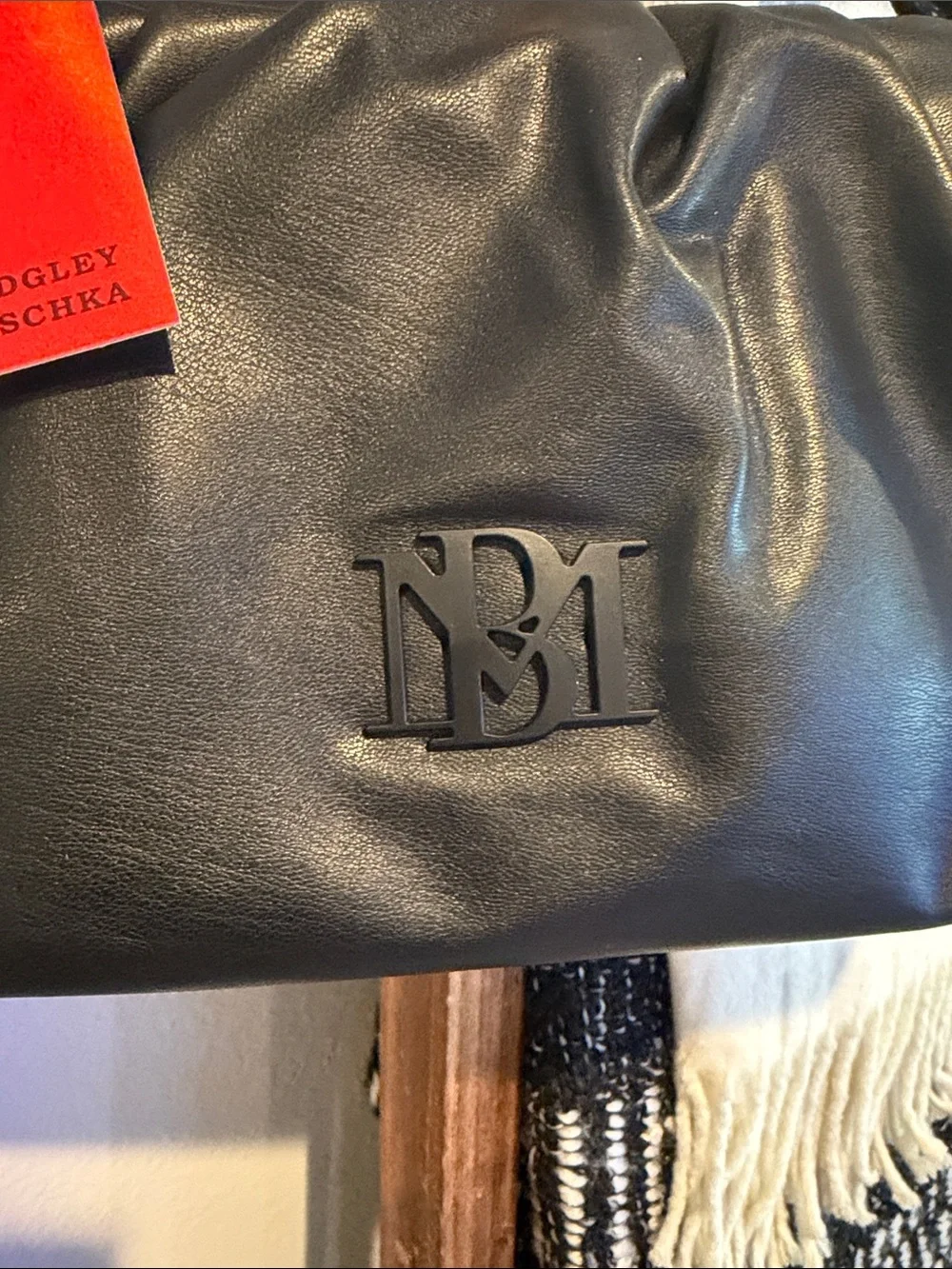 Badgley Mischka Black Shoulder Bag with Chain Strap - Picture 5 of 11